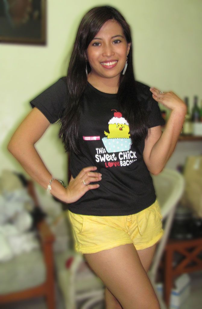 "This Sweet Chick LOVES Bacolod" T-Shirt