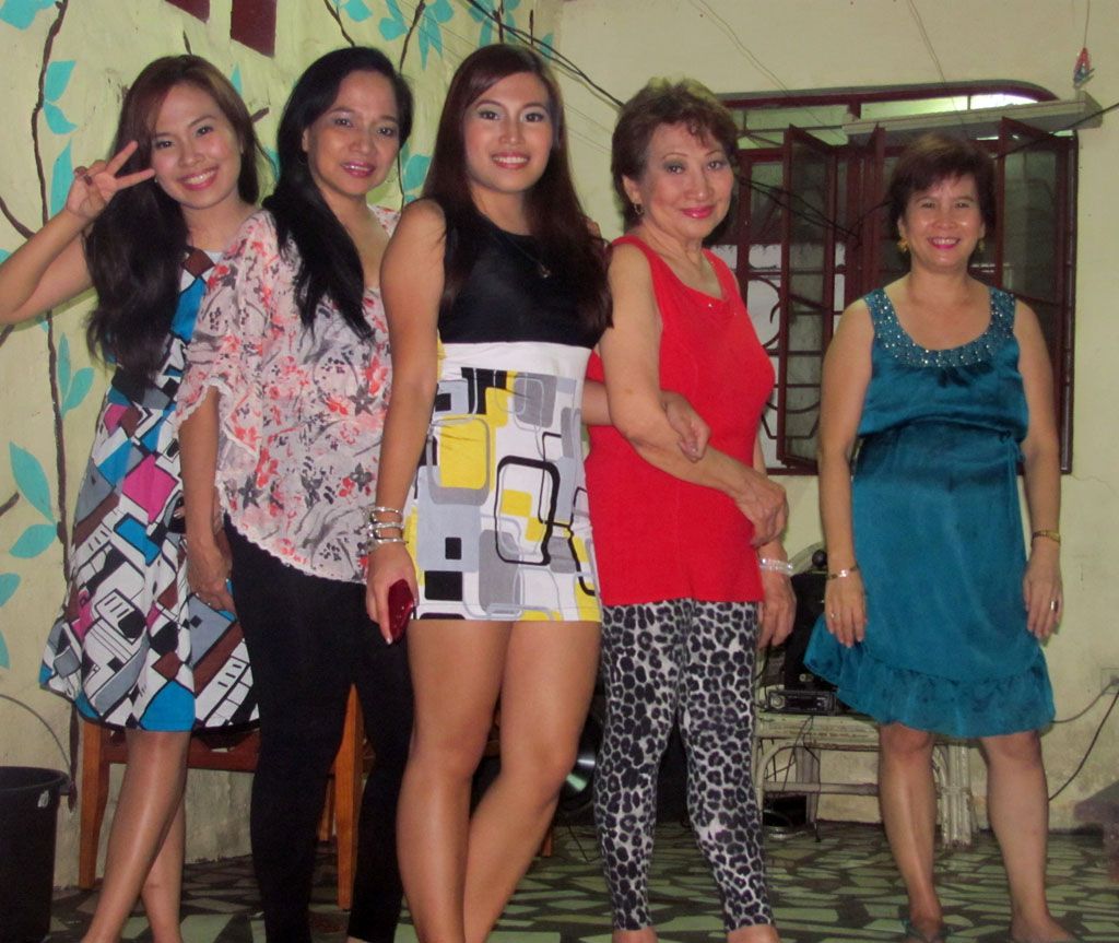 With Mariah, Mama, Mommy, and Tita Angie
