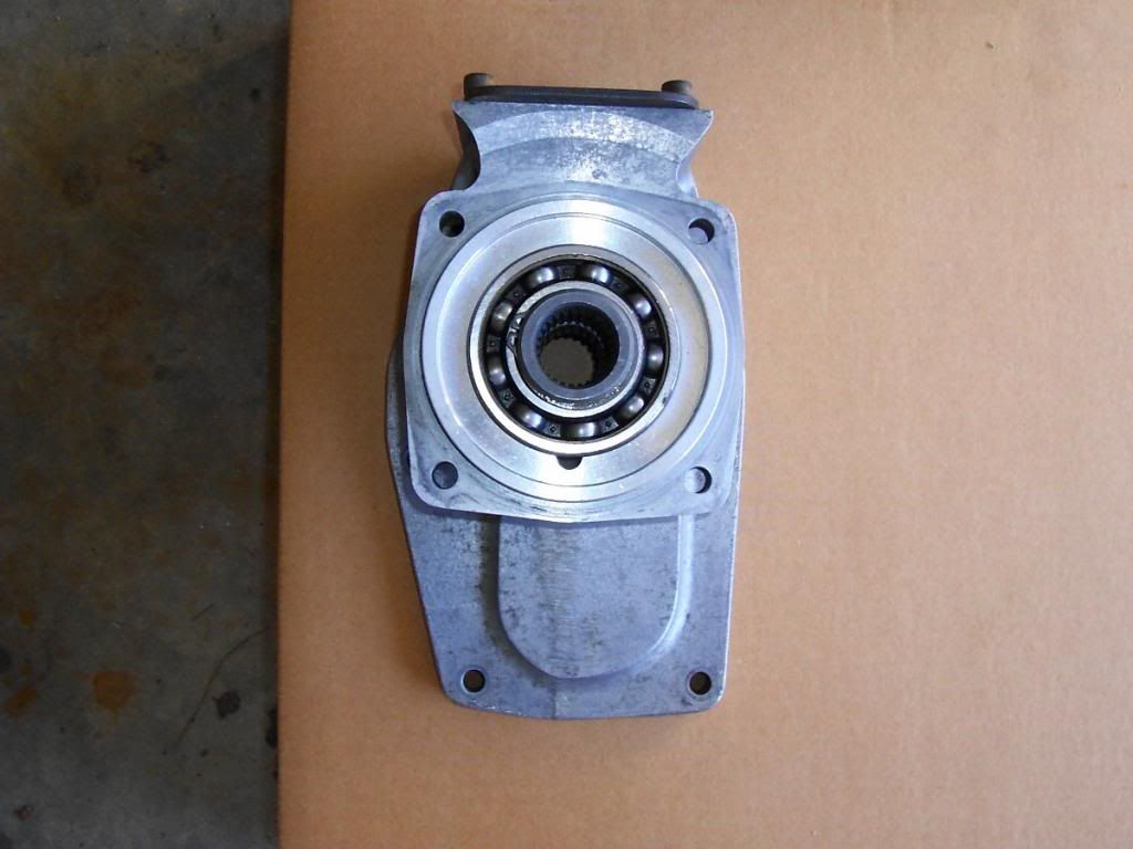 Advance Adapters 711140 Toyota 21 spline transfer case Pirate 4x4
