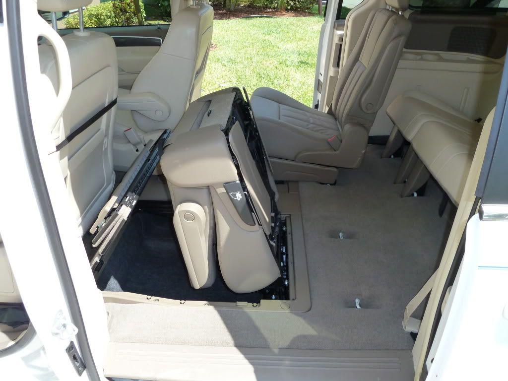 Chrysler stow-n-go seats