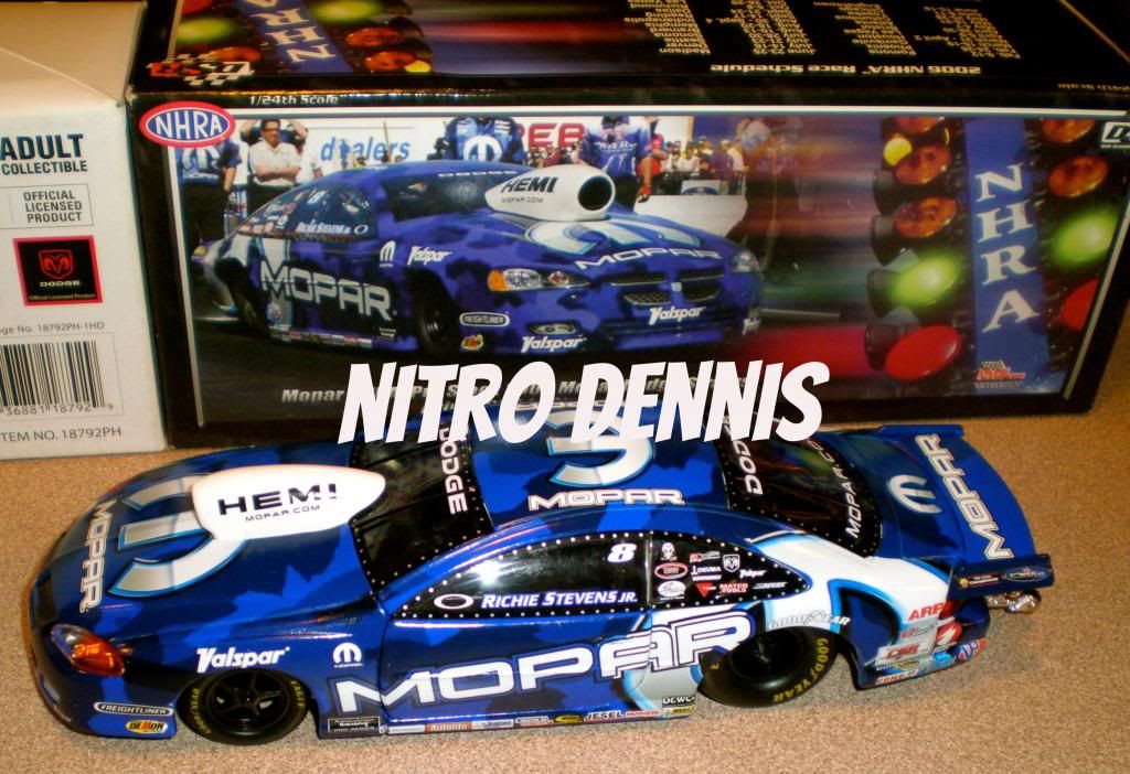 NHRA RICHIE STEVENS 124 Diecast DODGE STRATUS Pro Stock Collectable