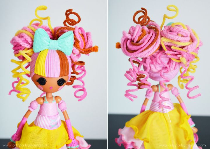 Crazy Hair Day with Lalaloopsy Girls at artsyfartsymama.com #CrazyHairDay